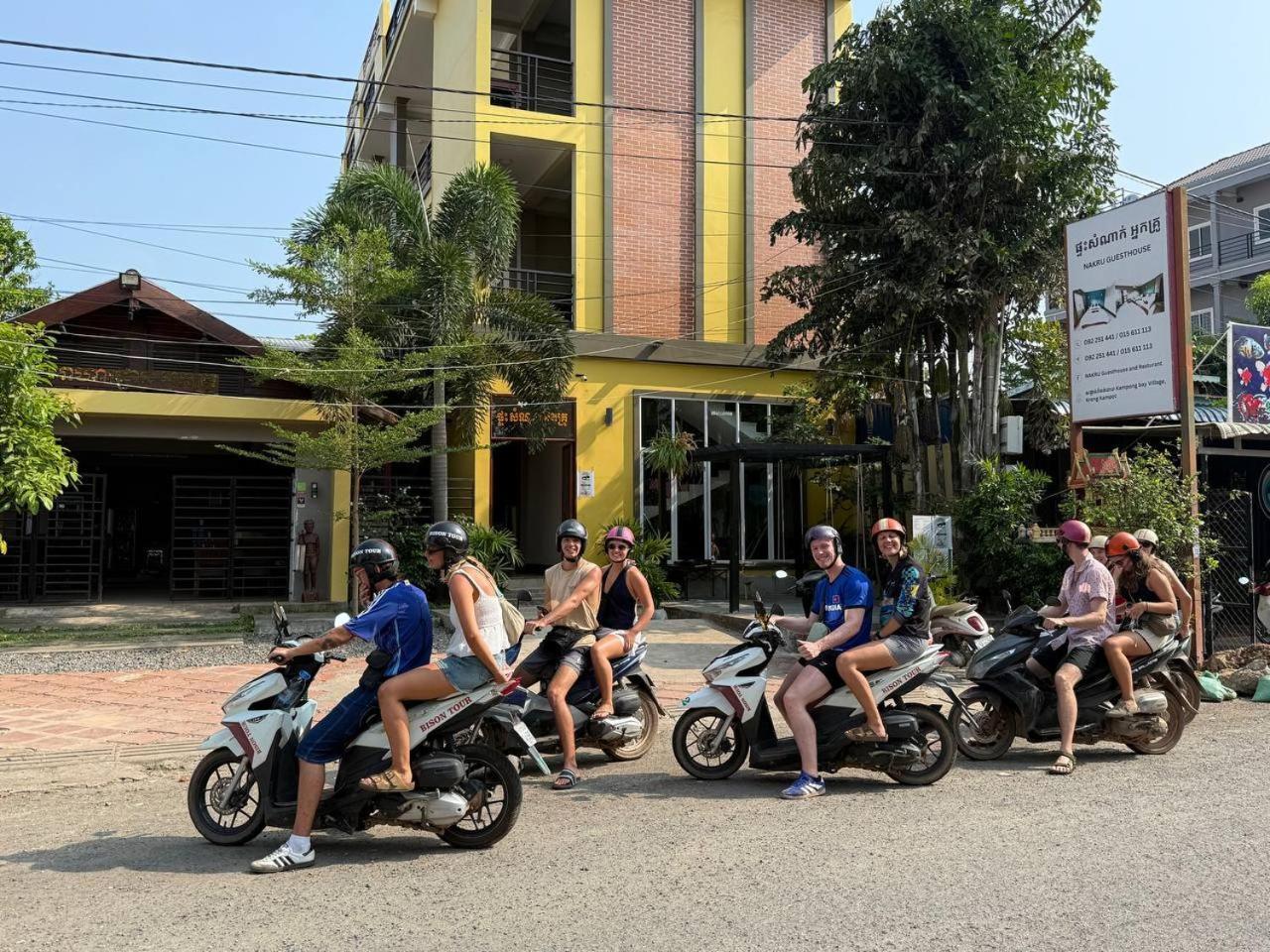 Neakru Guesthouse&Restaurant Kampot Extérieur photo
