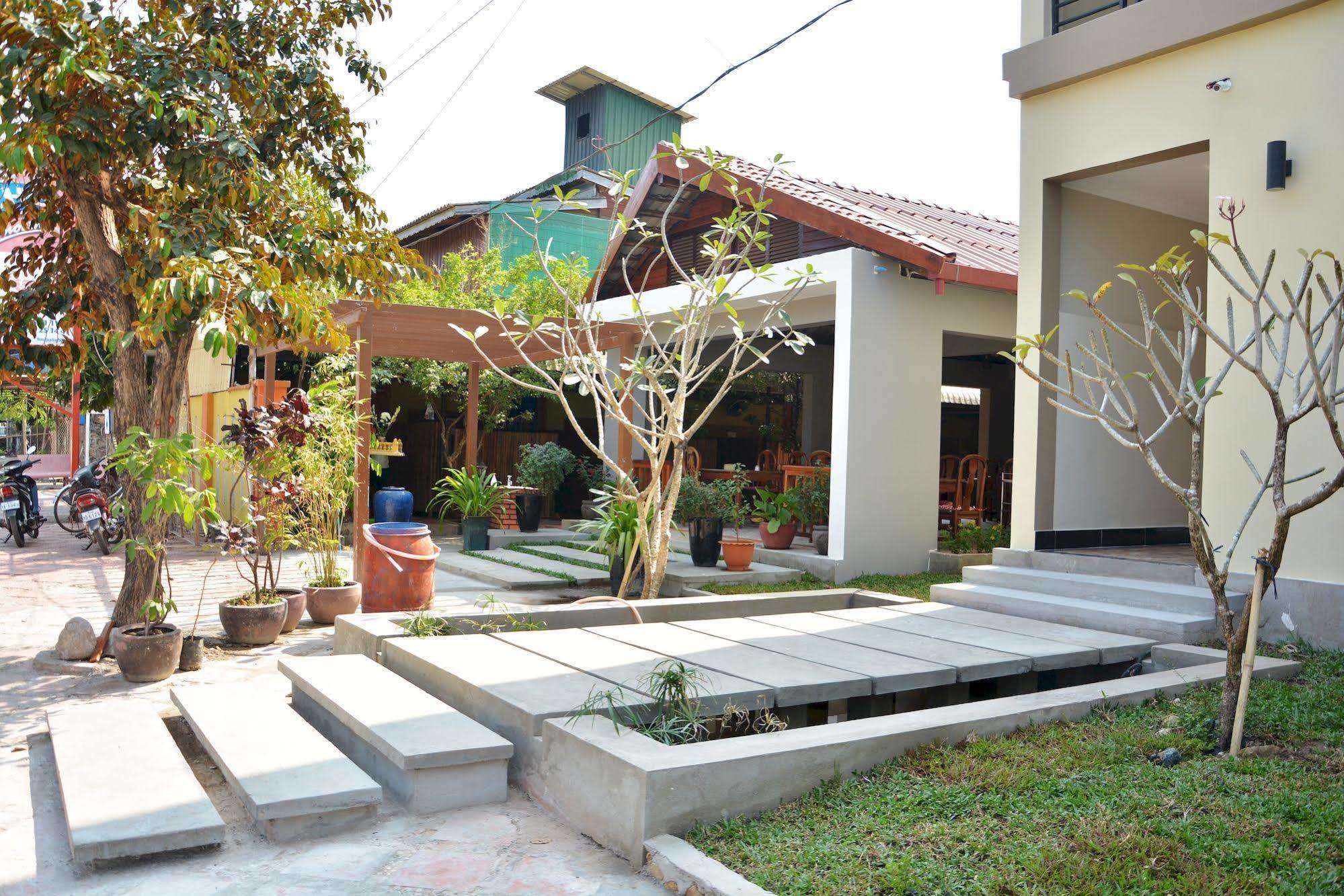 Neakru Guesthouse&Restaurant Kampot Extérieur photo