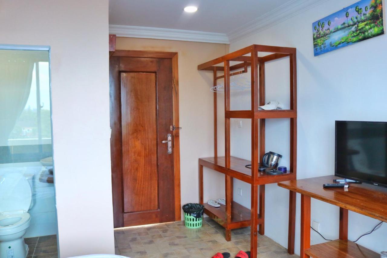 Neakru Guesthouse&Restaurant Kampot Extérieur photo
