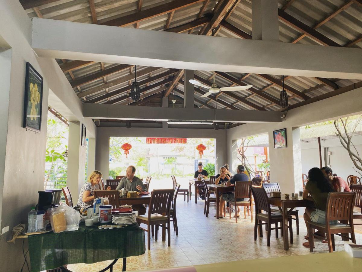 Neakru Guesthouse&Restaurant Kampot Extérieur photo