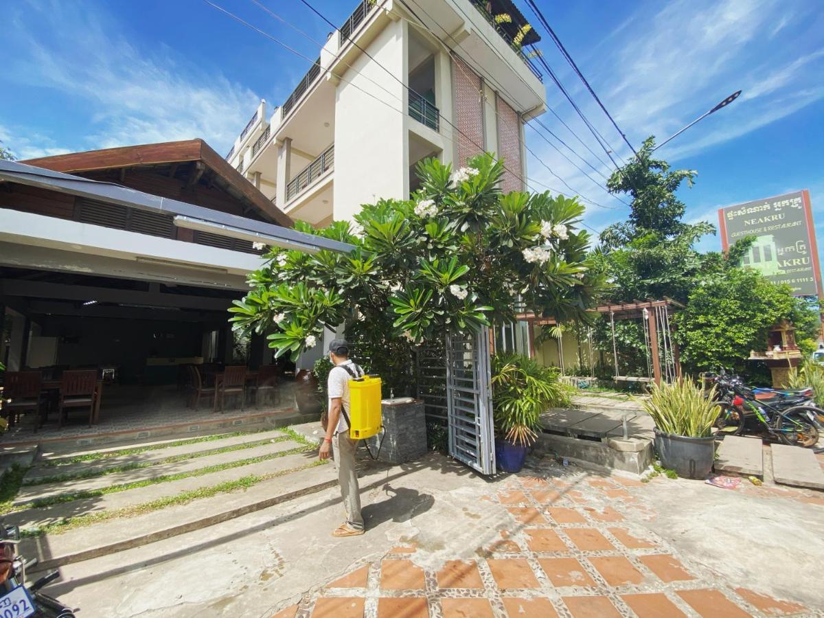 Neakru Guesthouse&Restaurant Kampot Extérieur photo